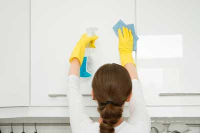 Чистка кухонних шафок